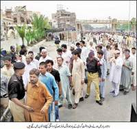 People Are Going To Data Darbar For juma After Bomb Blasts_02.jpg